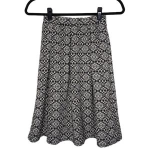 Joe B. by Joe Benbasset Women's Size XS Geometric Print Skirt